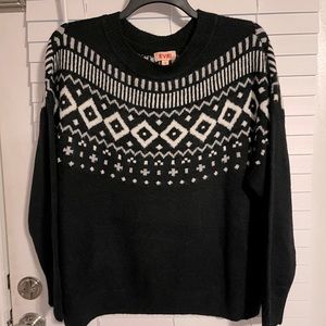 EVRI Women’s Sweater Black & White Size XXL